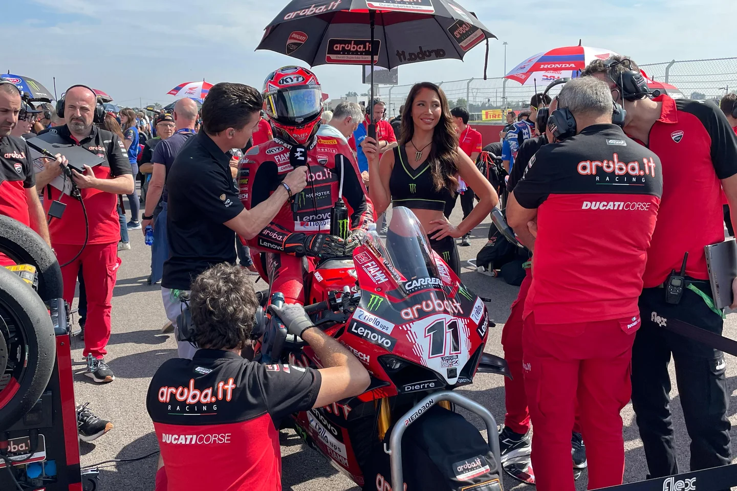 Bulega se lleva todo en Estoril: 29 victorias y un récord de 664 puntos