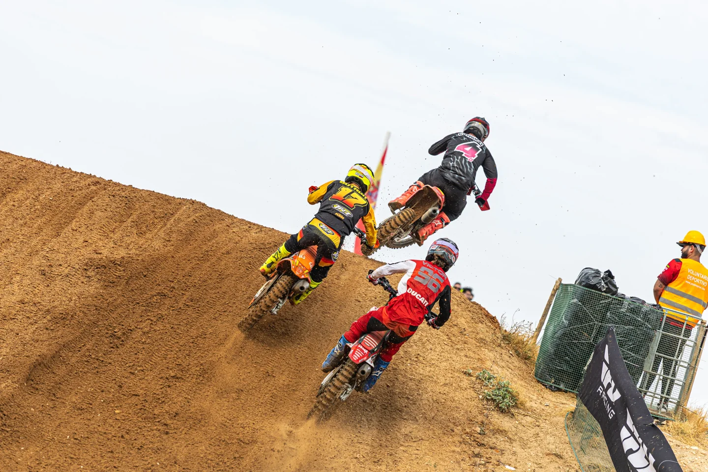 Acción del motocross de Morón en una fotografía de Guillem Marco distribuida por la RFME.
