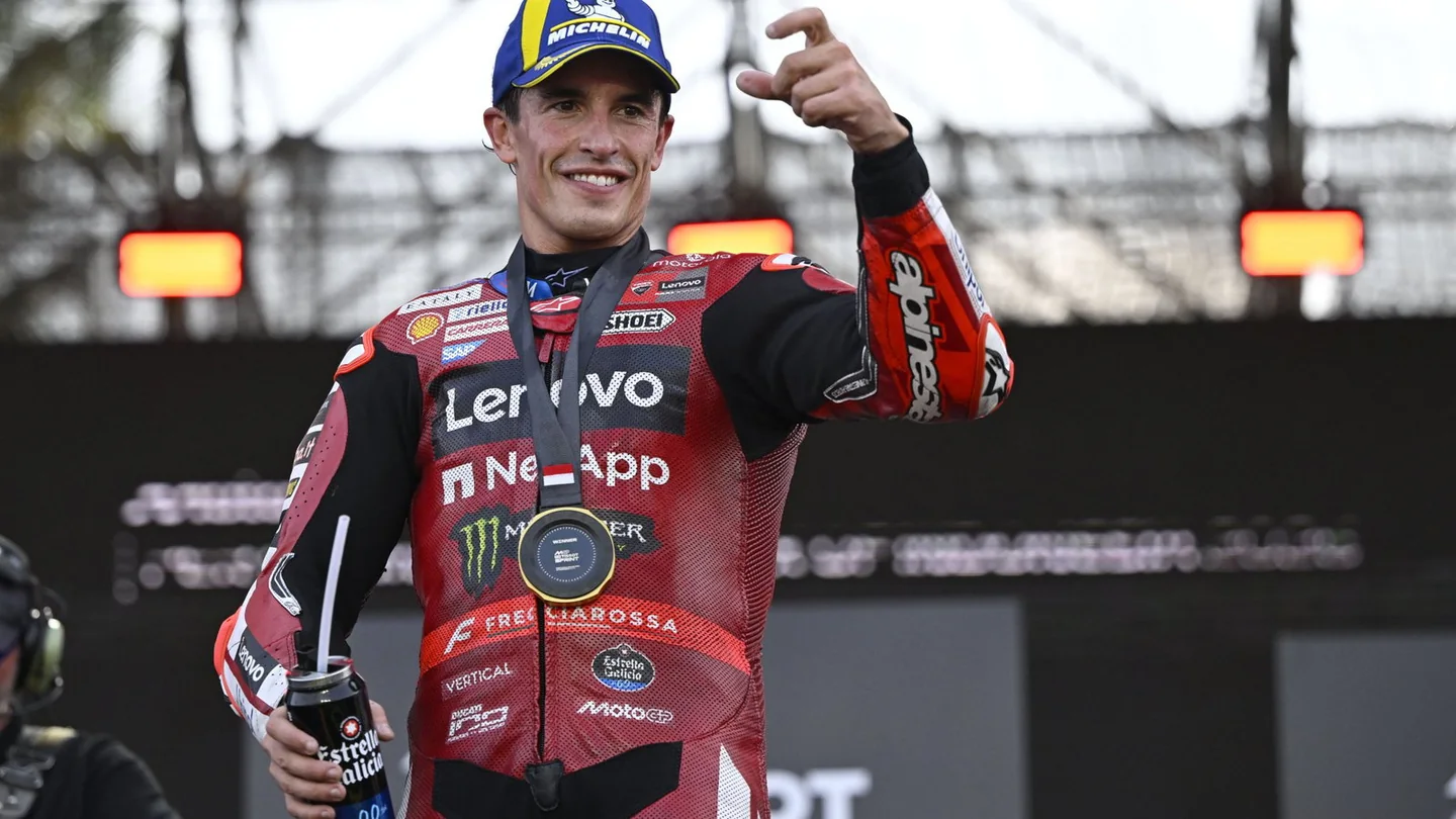Marc Márquez con Ducati en Indonesia en 2026, fotografía de archivo. No muestra una entrega de premios. Gold and Goose, vía Crash.net.