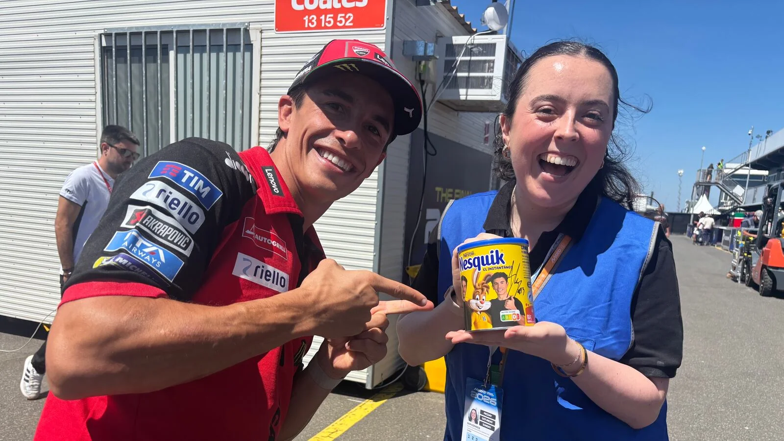 Márquez apunta a los 37 puntos en Australia y mantiene a Bezzecchi en la lucha